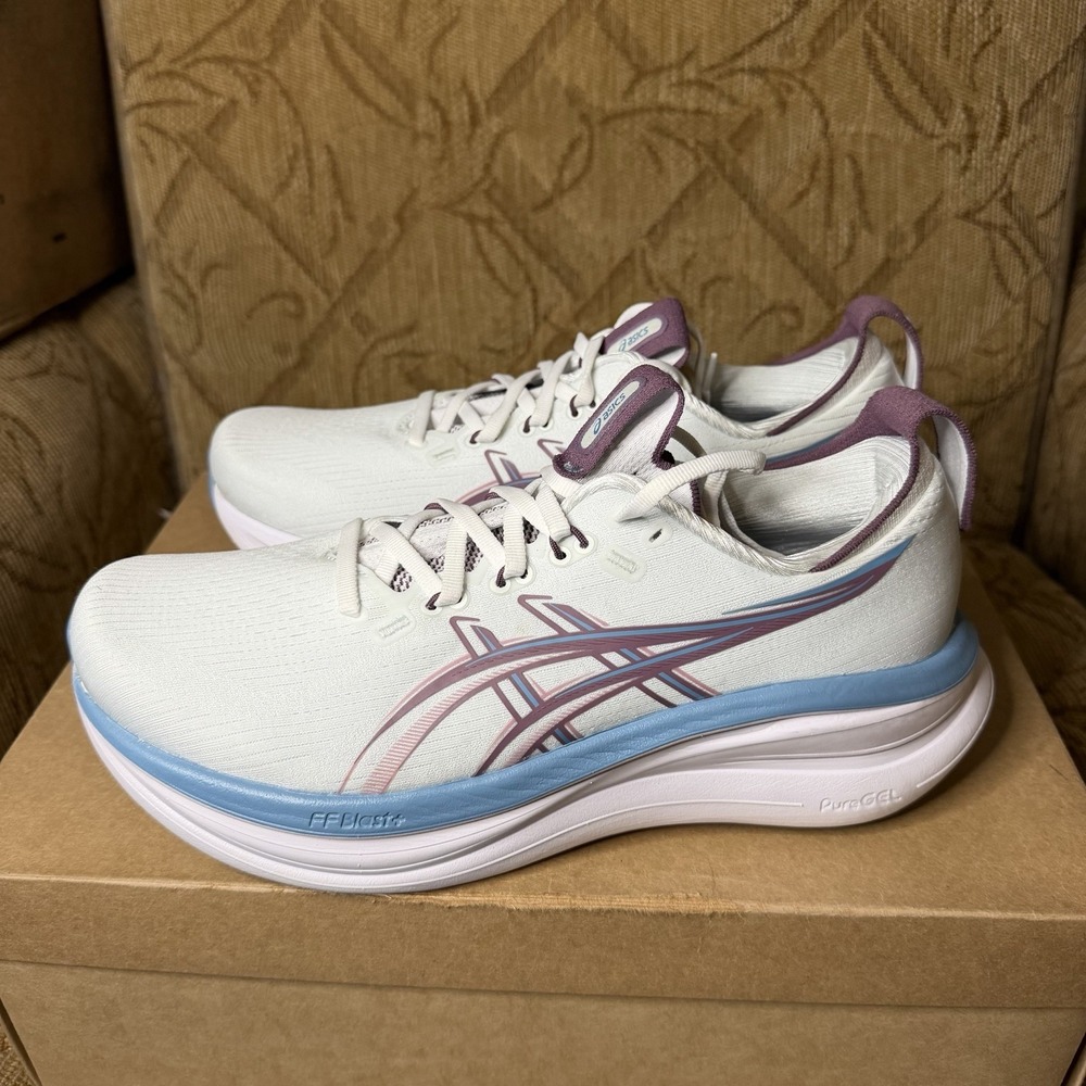 Asics Gel Nimbus 28 Womens Size 9.5 Wide White Blue Athletic Running Shoes - Picture 1 of 8